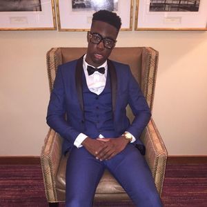 Meet your Posher, Ayo